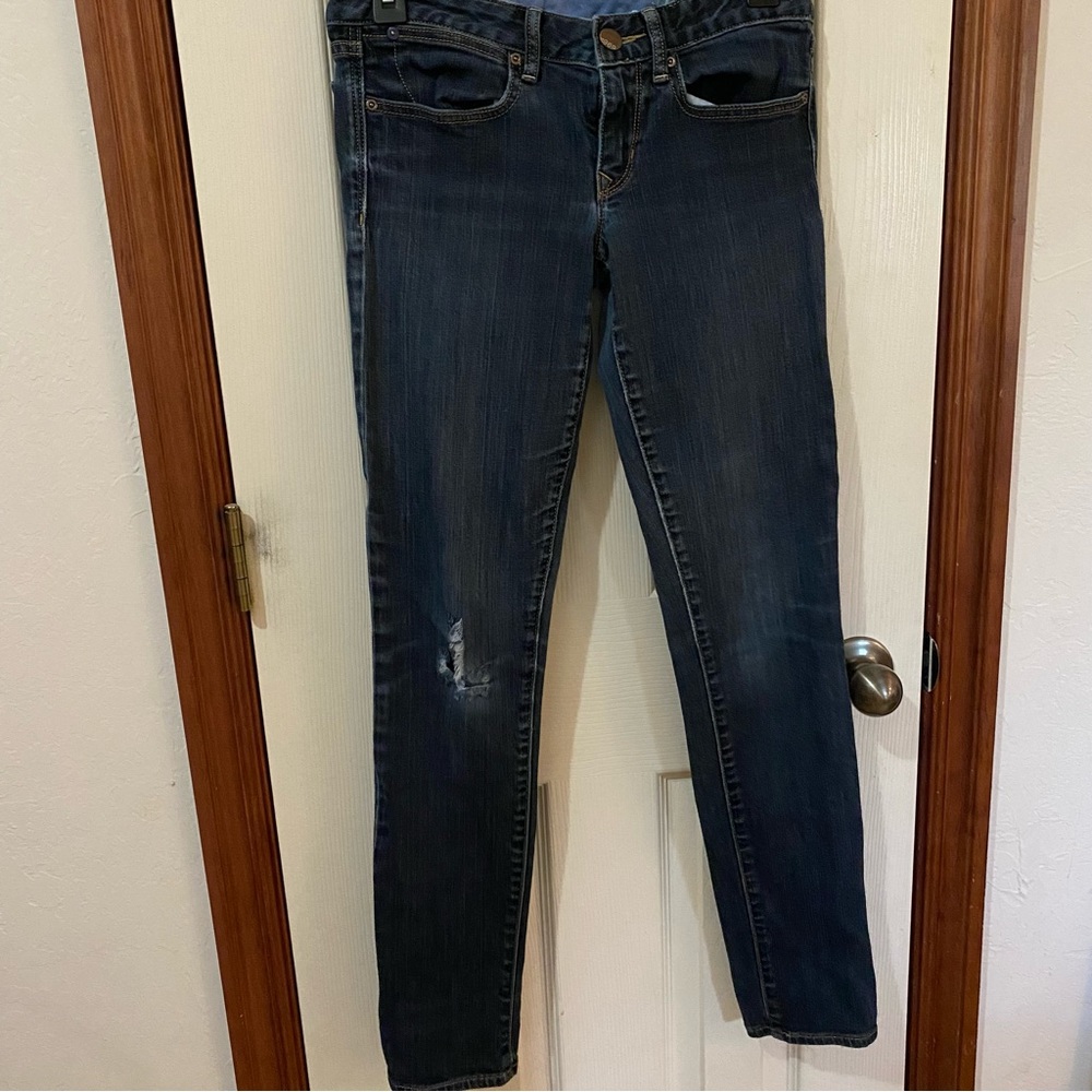 Gap 1869 always skinny jeans with lived in look size 2r/26